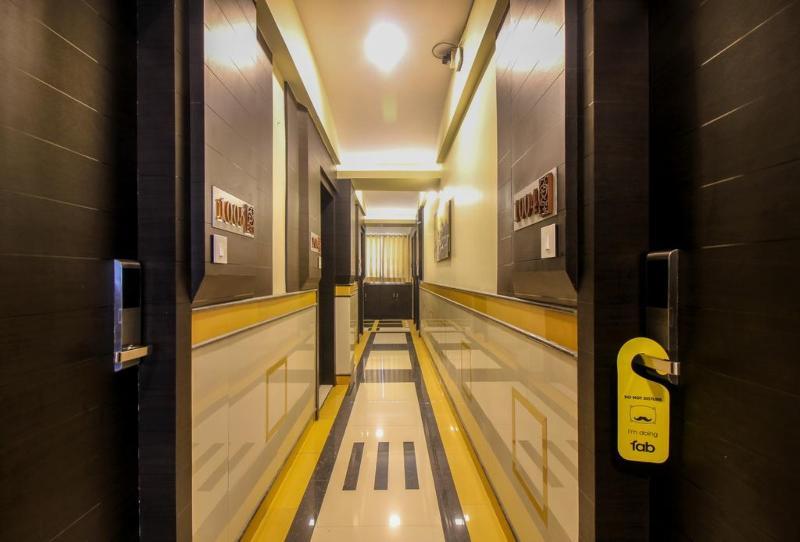 Fabexpress Time Square Hotel Thane Exterior foto