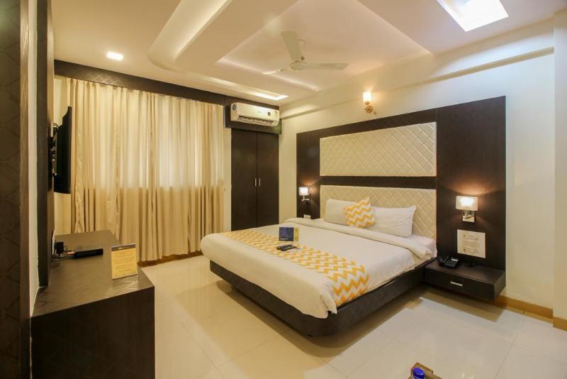 Fabexpress Time Square Hotel Thane Exterior foto