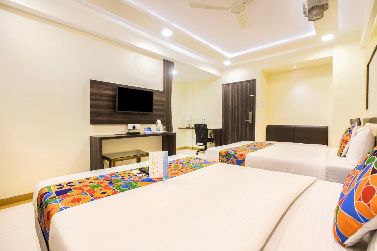Fabexpress Time Square Hotel Thane Exterior foto