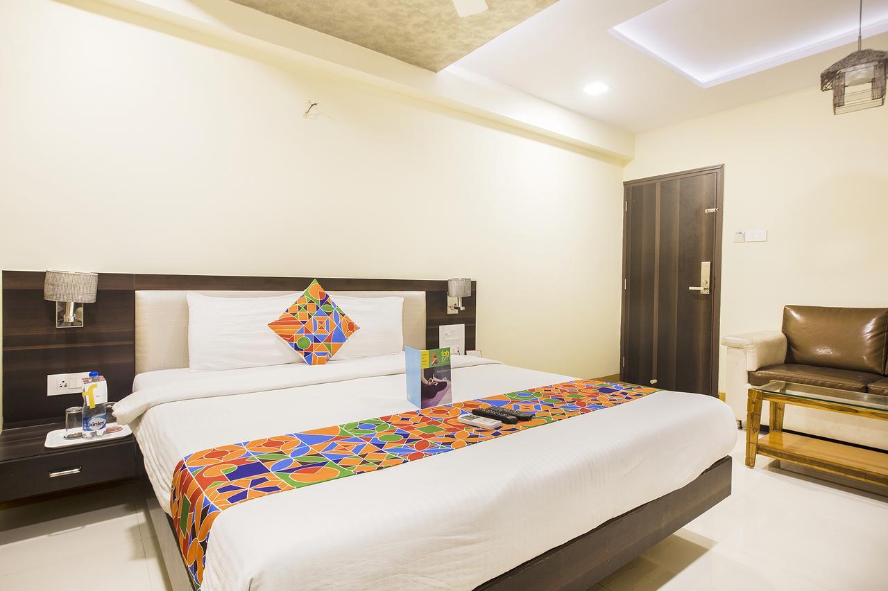 Fabexpress Time Square Hotel Thane Exterior foto