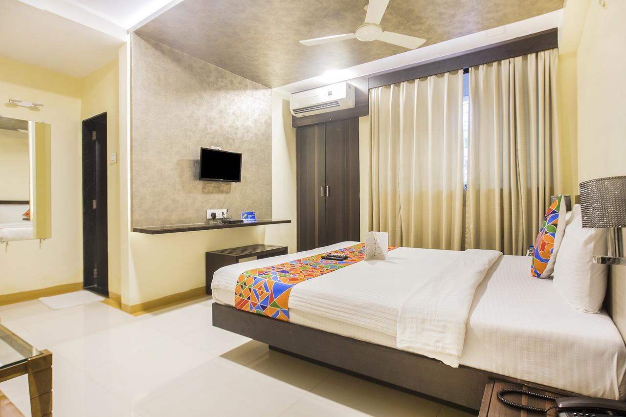 Fabexpress Time Square Hotel Thane Exterior foto