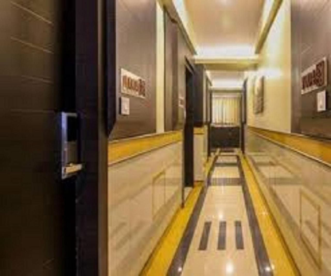 Fabexpress Time Square Hotel Thane Exterior foto