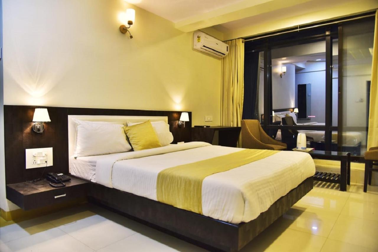 Fabexpress Time Square Hotel Thane Exterior foto