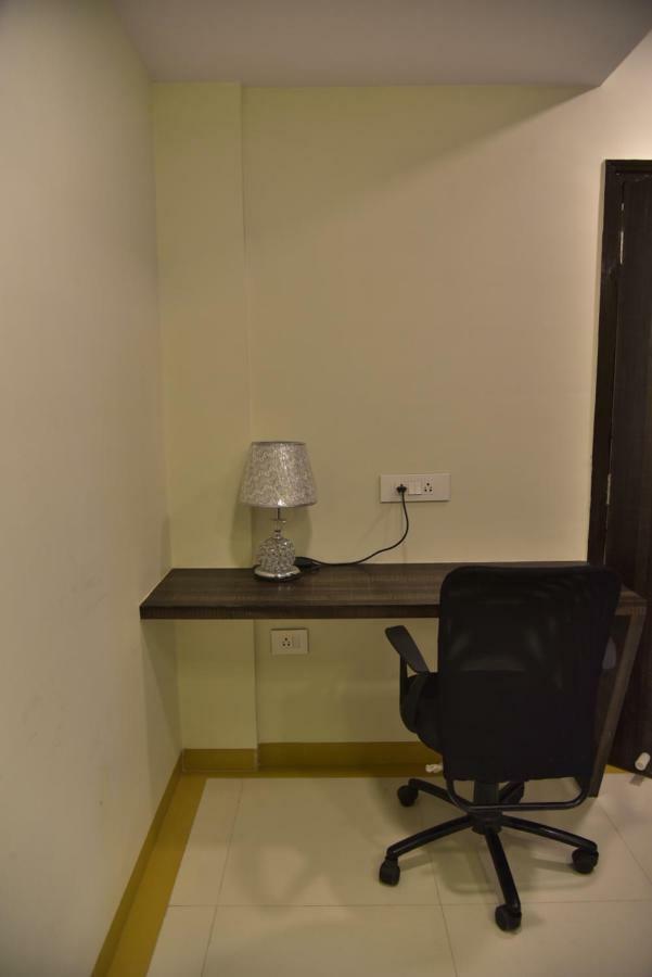 Fabexpress Time Square Hotel Thane Exterior foto